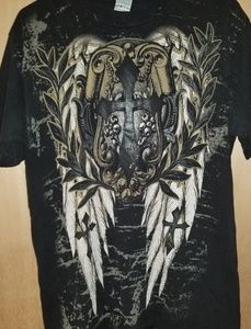 🎄*3 for $20*Mens cross tee Excellant condition